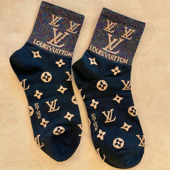 ๐งฆ 5 Pairs Monogram Socks ๐งฆ Bundle Set / 1 color each - Picture 15 of 17